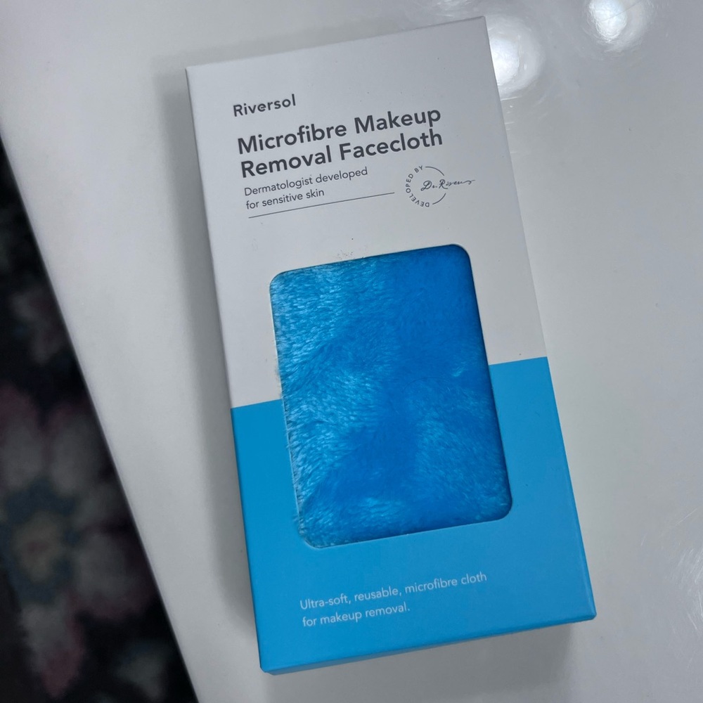 NWOT - Microfibre Makeup Removal Facecloth